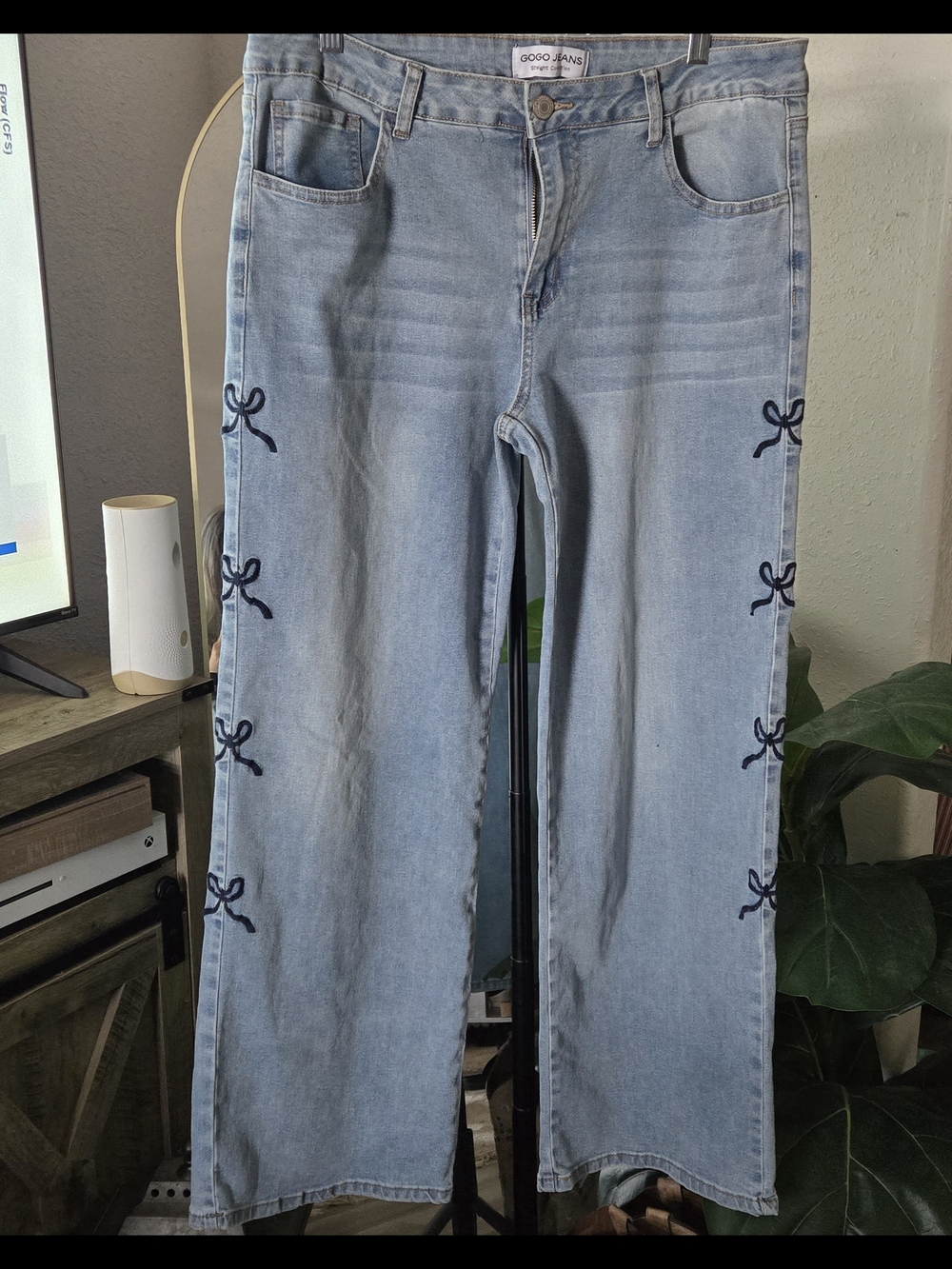 GOGO Light Blue Wide-Leg Jeans with Navy Side Bow Embroidery